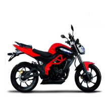 UM 200 Xtreet
